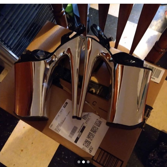 Pleaser 10 inch stripper fetish heels. Worn - Picture 2 of 3